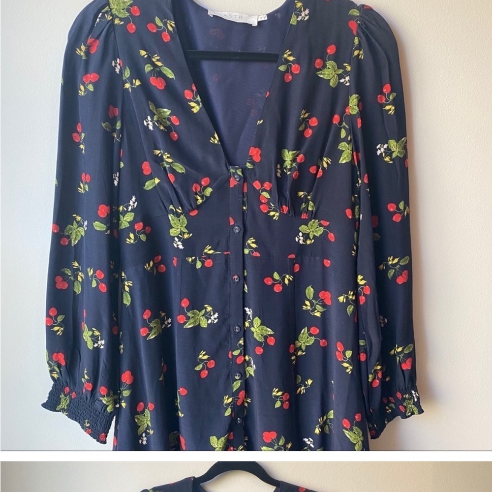 Astr Red and Green Wrap Sundress with Bishop Sleeves - Picture 4 of 4